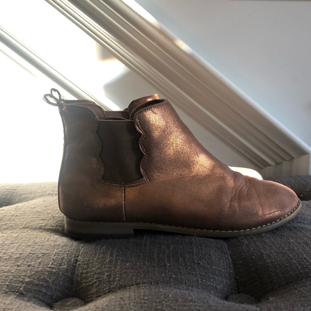 Gymboree Gold boots size 4
